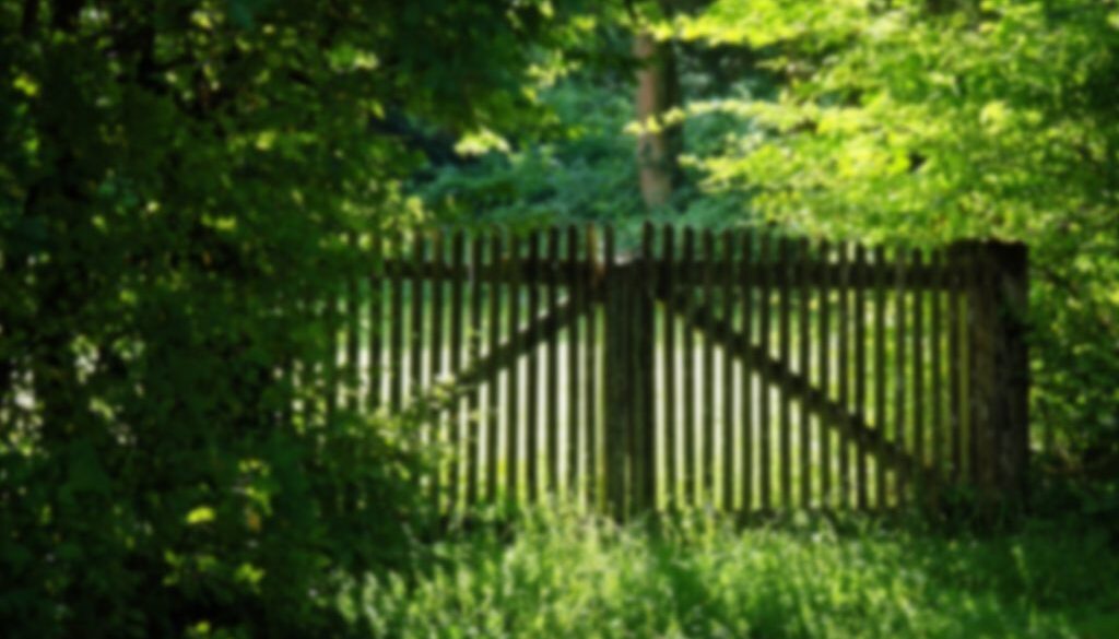 wood fence 1610150_1920 b